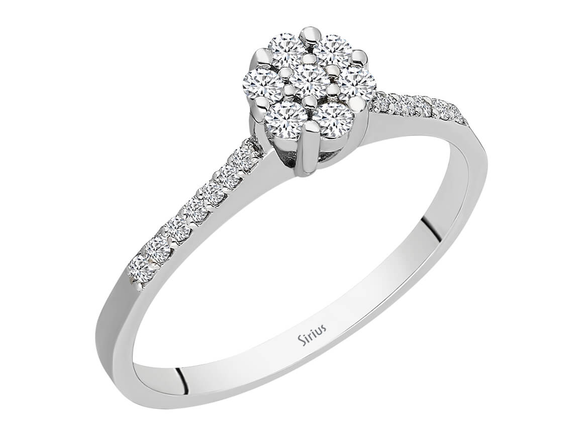 Zarter Diamantring mit Pavé-Besatz in 14K Weißgold
