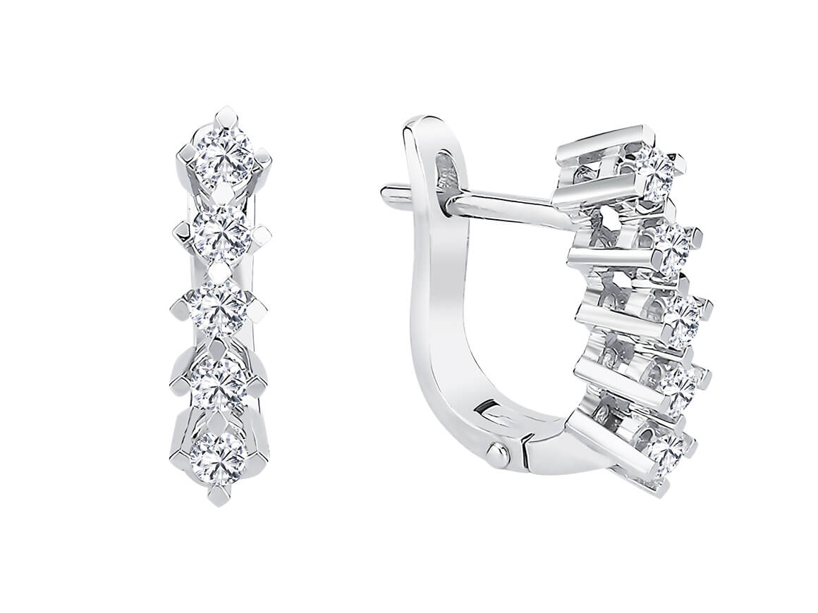 Boucles d'oreilles classiques à cinq pierres avec 10 diamants de laboratoire en or blanc 585 – 0,45 ct
