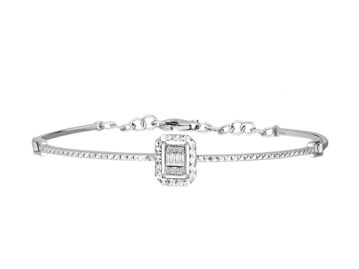 Bracelet moderne avec diamants baguette et ronds cultivés en laboratoire en or blanc 8K