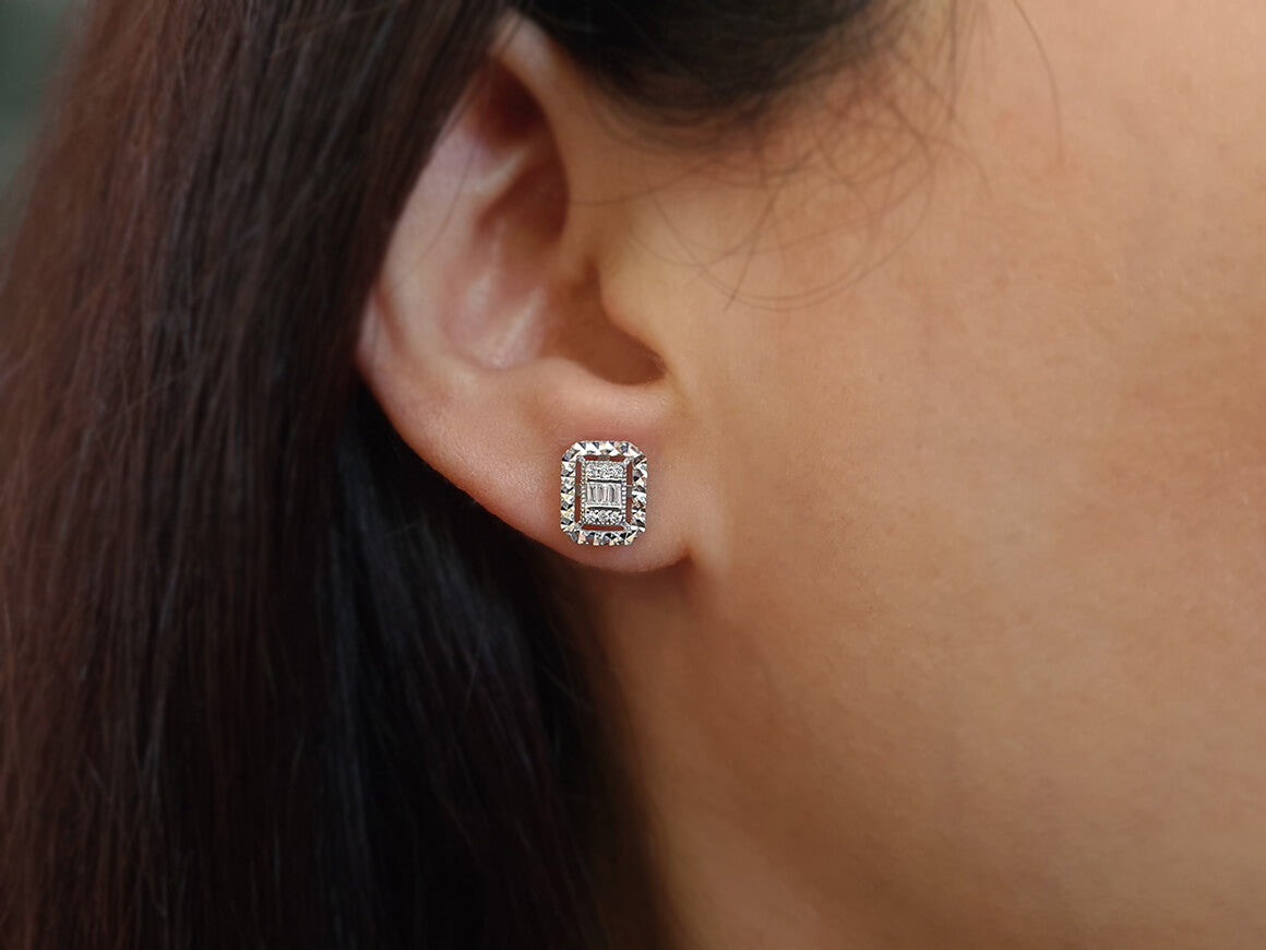 Stud Earrings with Baguette and Round Brilliant Cut Lab-Grown Diamonds, 0.11 Carats, in 333 White Gold – High-Quality Jewelry by Rosy Lab Diamonds
