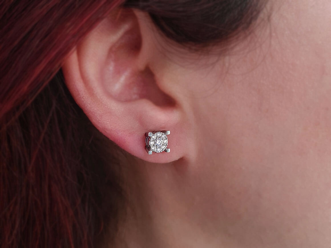 Boucles d'Oreilles Clous Cluster avec 18 diamants de laboratoire de 0,32 carat en Or Blanc 333 millièmes – Bijoux haut de gamme de Rosy Lab Diamonds