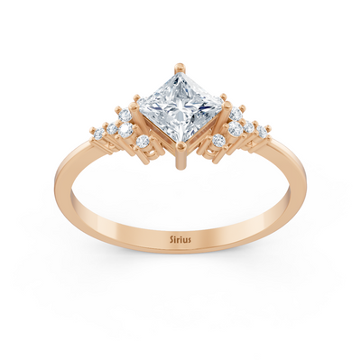 Verlobungsring Seraphina mit Prinzess- und Rundschliff Labordiamanten & Saphiren in 14K Roségold