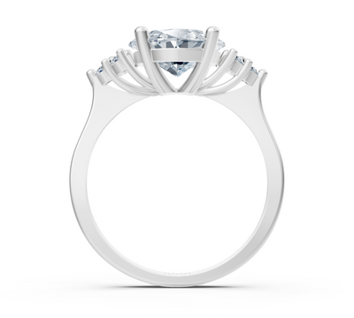 Elegant Look – White Gold Ring with Oval Lab-Grown Diamond