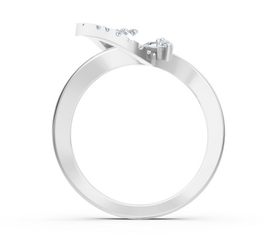 Weißgold-Ring mit Marquise- und Runddiamanten in Tropfenform