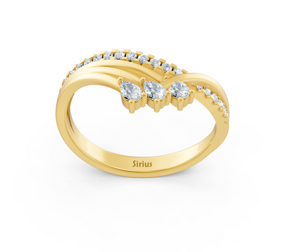 Bague fine en or jaune avec diamants de laboratoire taille poire et ronde