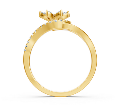 Yellow gold ring with floral motif made of marquise and round diamonds