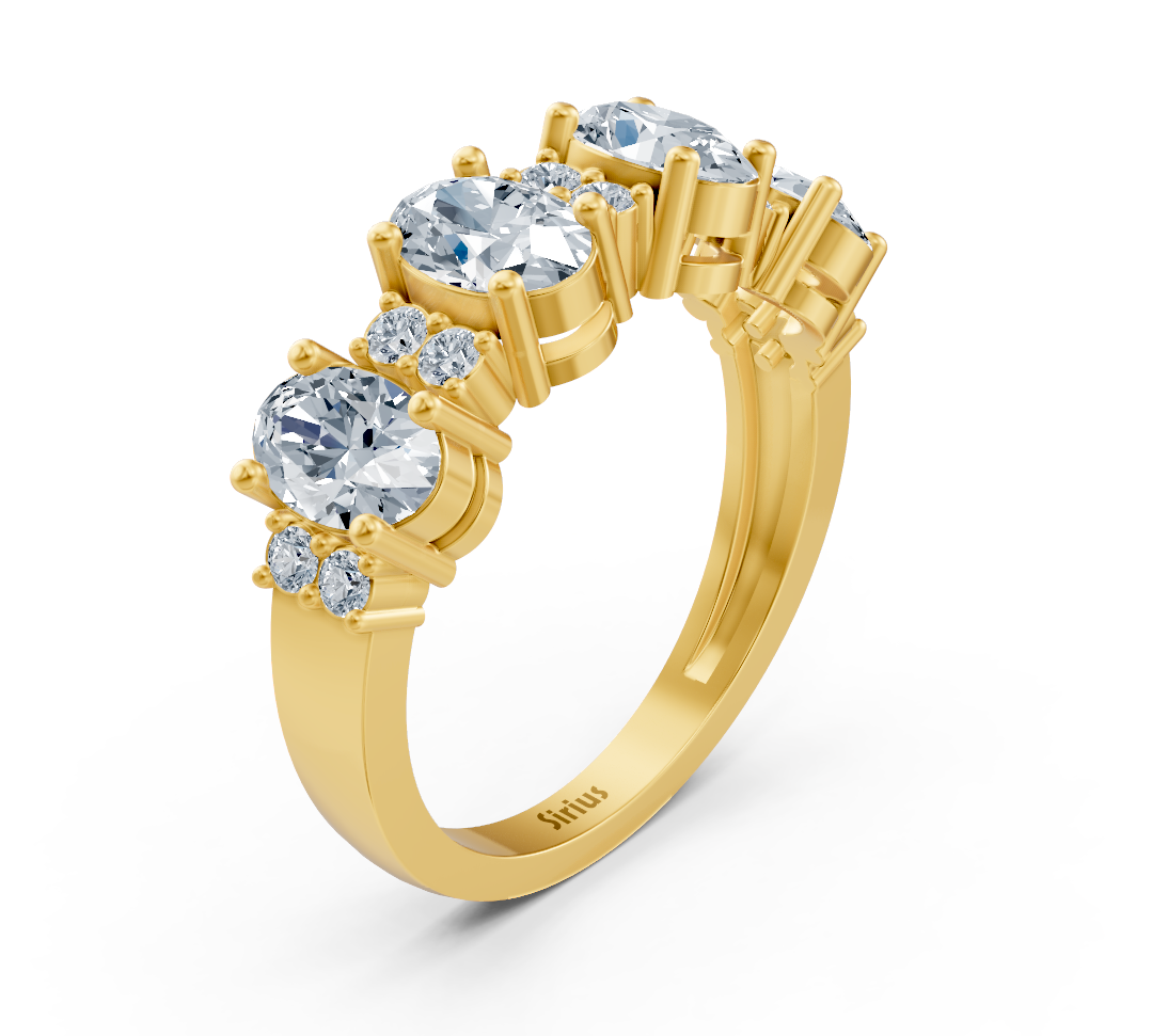 Exklusiver Mehrsteinring aus Gelbgold mit ovalen und runden Labordiamanten - hochwertiger Schmuck von Rosy Lab Diamonds