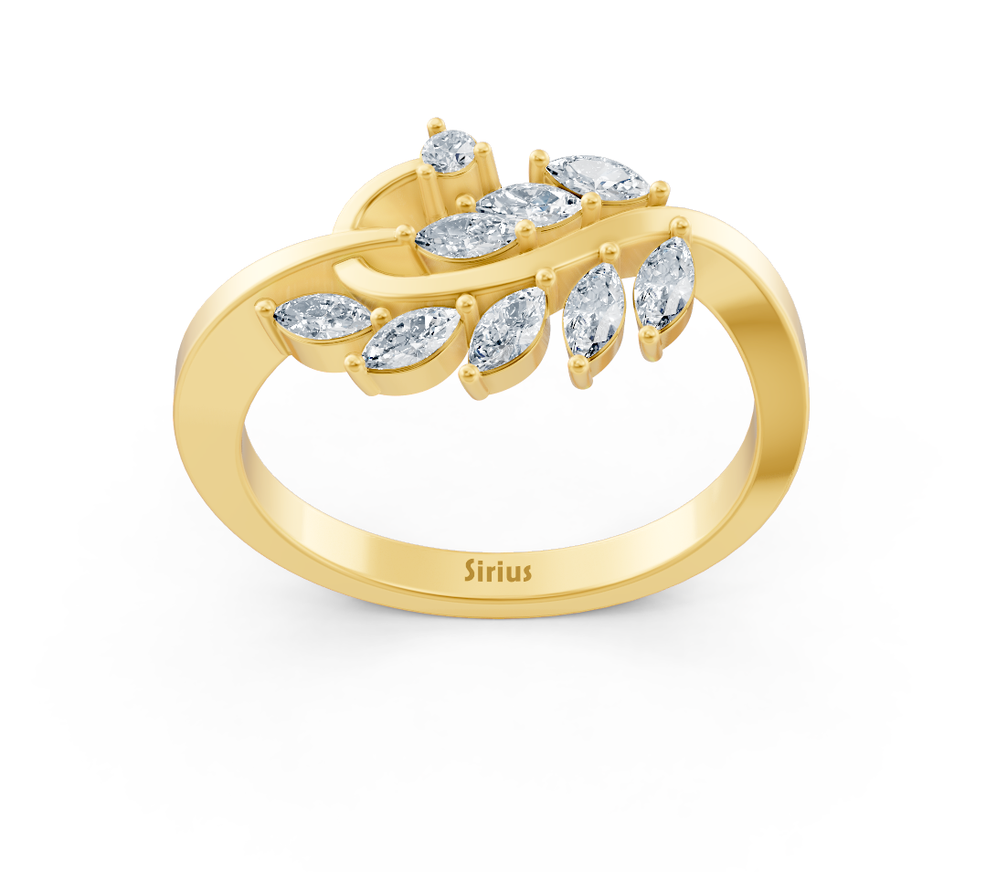 Yellow gold ring with marquise and round diamonds