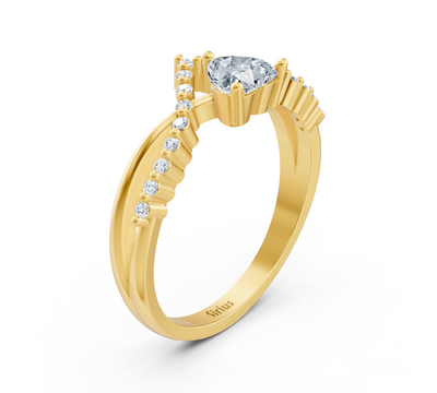 Yellow gold ring with heart diamond and pavé setting of lab diamonds