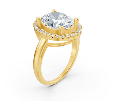 Strahlender Oval-Halo-Ring mit Labordiamanten in 14K Gelbgold