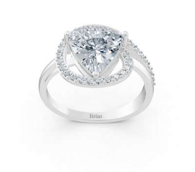 Elegant trillion diamond ring made of 14K white gold – lab-grown