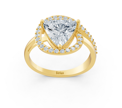 Eleganter Trillion-Diamantring aus 14K Gelbgold – Laborgezüchtet