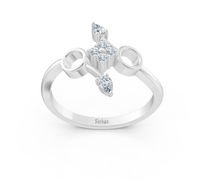 Weißgoldener Initialenring „O“ mit laborgezüchteten Diamanten