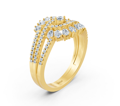 Yellow gold ring with lab diamonds in luxurious design