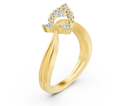 Yellow gold ring with round and marquise diamonds in teardrop shape