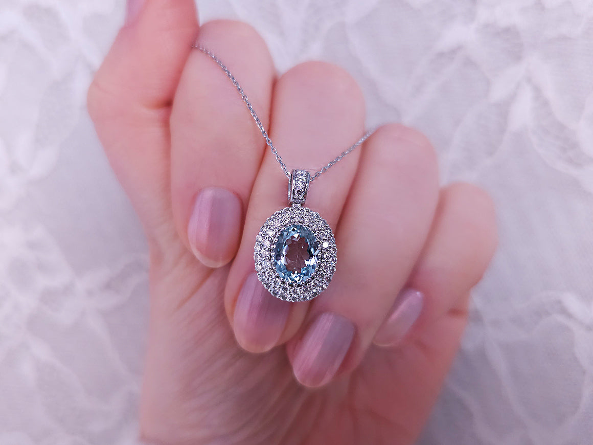Oval Aquamarine Pendant with Diamond Pavé – 1.86 ct & 0.64 ct in 14K White Gold