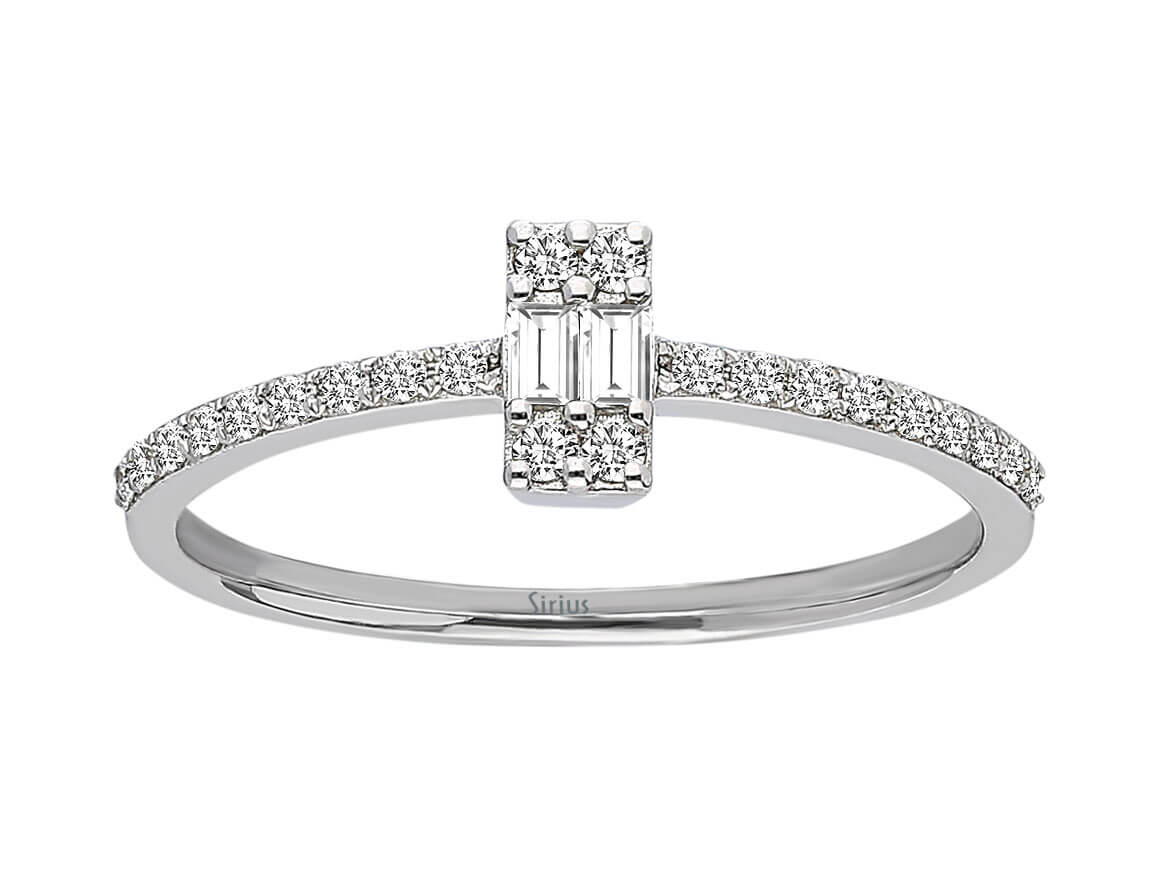 Élégante bague en or blanc avec 24 diamants de laboratoire en taille baguette et ronde