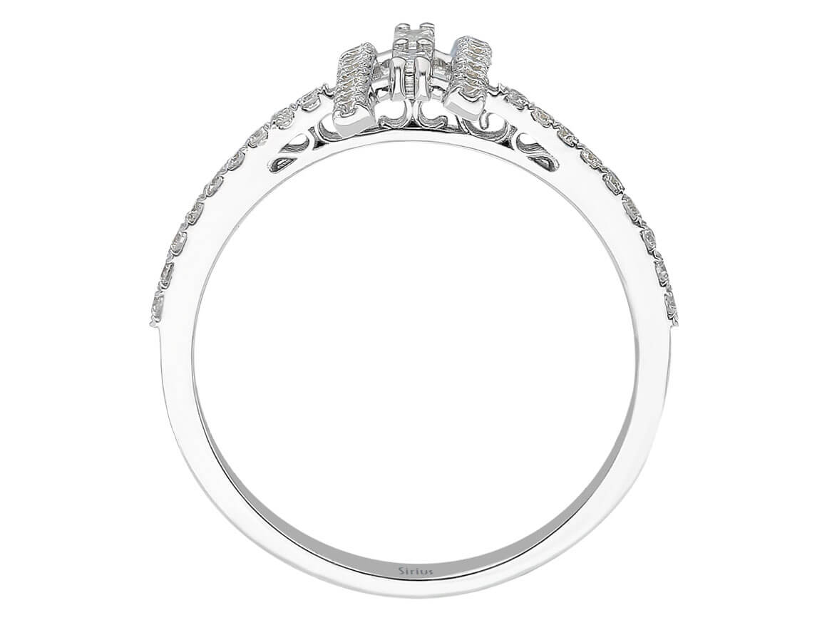 Bague moderne en diamant avec taille baguette et ronde en or 14 carats
