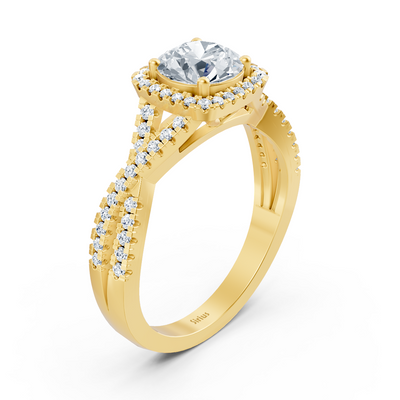 Yellow gold diamond ring with pavé setting and solitaire made of 14K gold