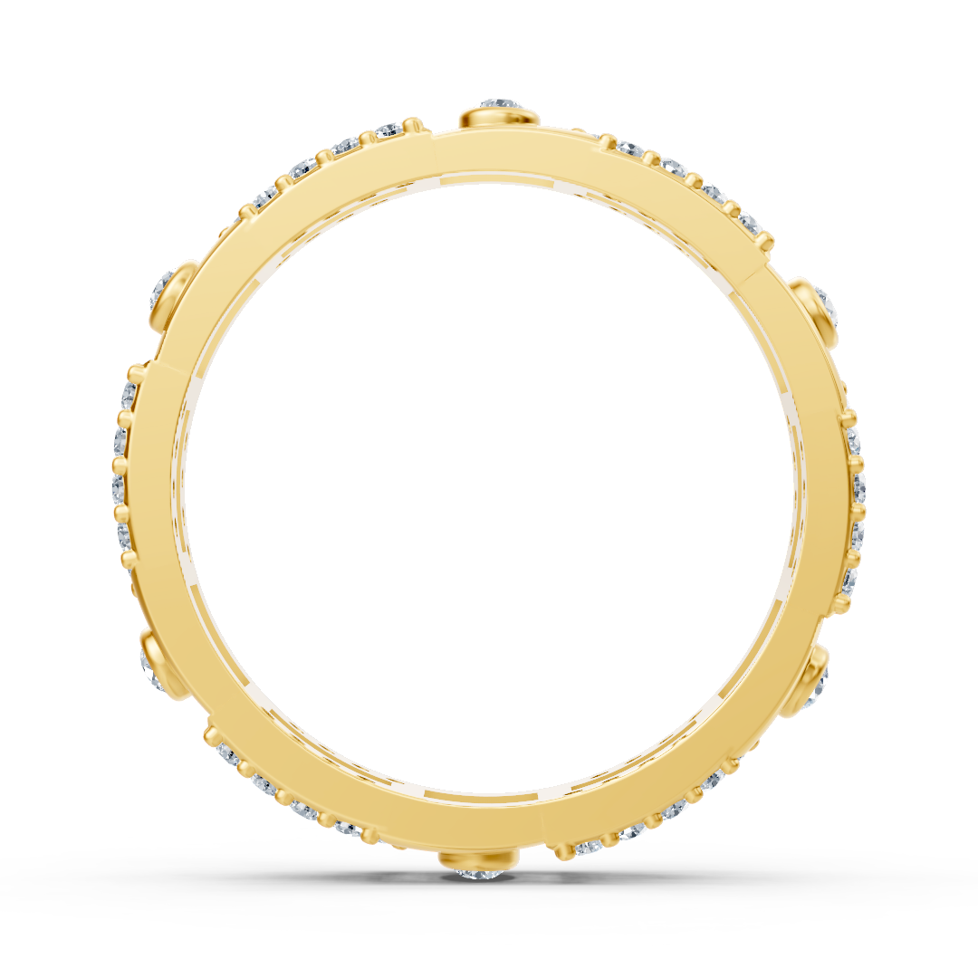 Yellow gold ring with lab diamonds and geometric pattern