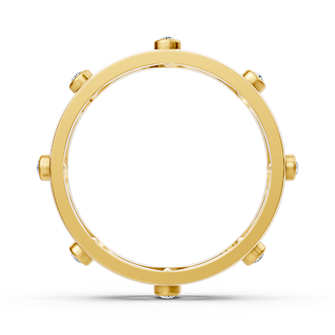 Simple yellow gold ring with lab diamonds