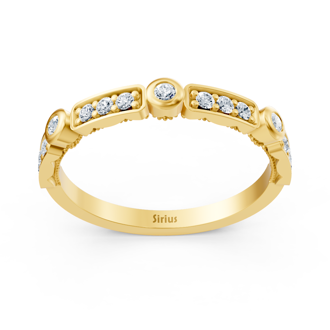 Fine yellow gold ring with geometric diamond setting