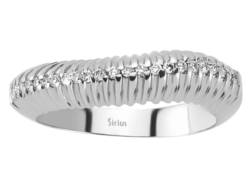 Moderner Wellen-Ring mit 24 rund geschliffenen Labor-Diamanten