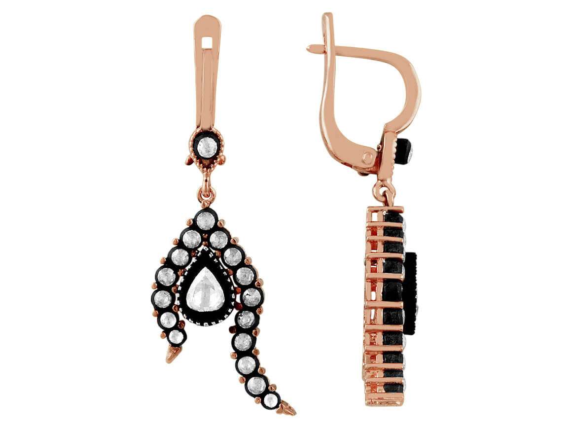 Elegant drop earrings with 34 diamond stones in rose gold