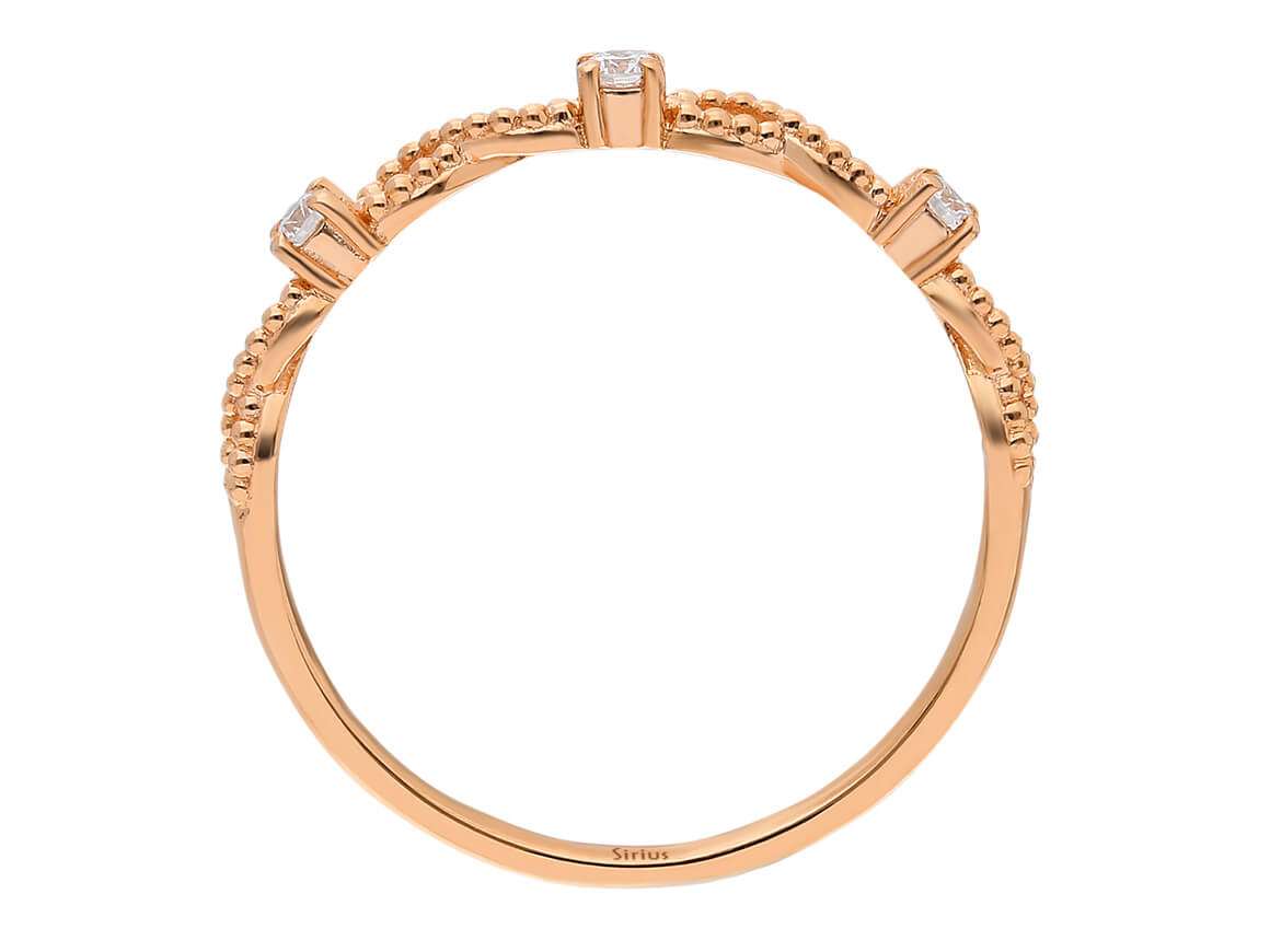 Filigraner Roségold-Ring mit 3 Labor-Diamanten - 14K SchmuckFiligraner Roségold-Ring mit 3 Labor-Diamanten - 14K Schmuck - hochwertiger Schmuck von Rosy Lab Diamonds