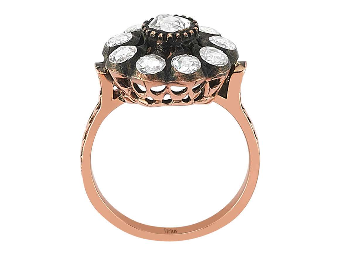 Roségold-Ring mit 10 runden Elmas-Steinen im Blumenmuster – 80R0010
