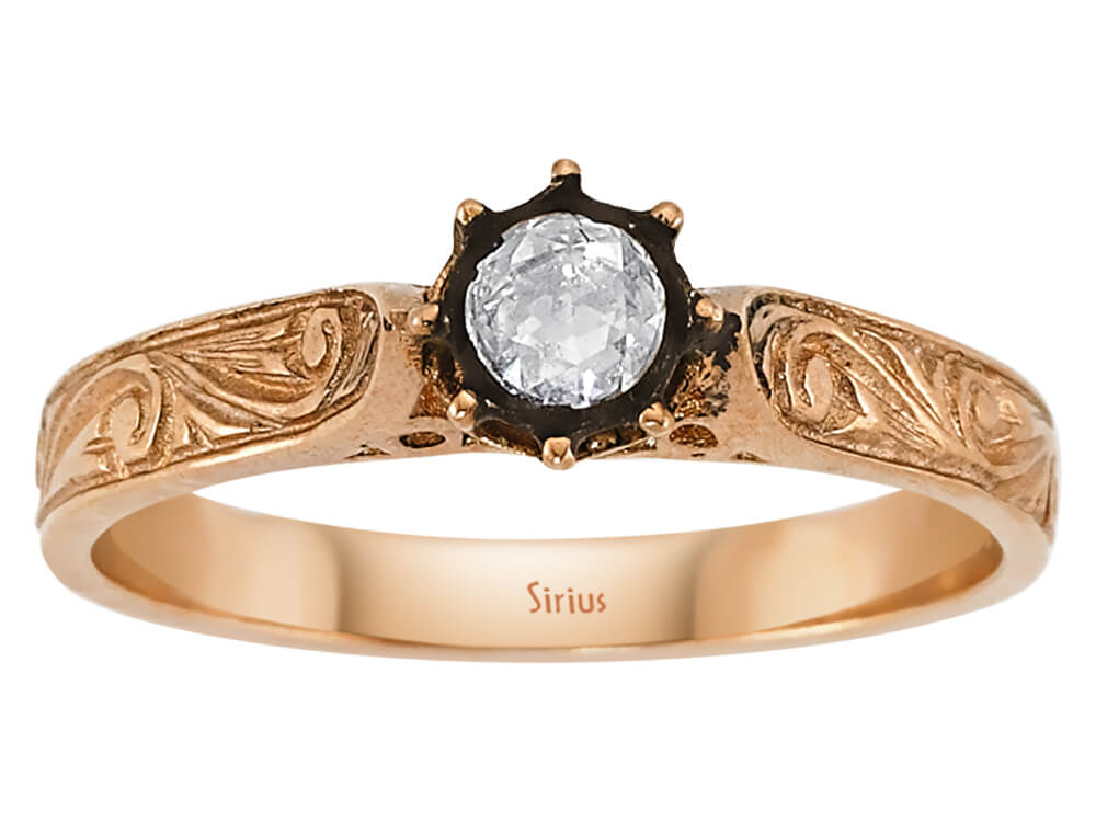 Rose Altın Elmaslı Tektaş Yüzük (0,13 ct) Gravürlü | 8K Antik Stil - Rosy Lab Diamonds’tan kaliteli Mücevher