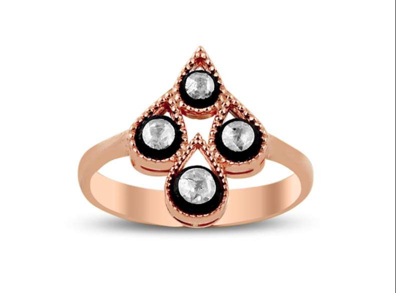 Delicate Rose Gold ring with four lab-grown diamonds in 8-karat gold – high-quality Jewelry from Rosy Lab Diamonds