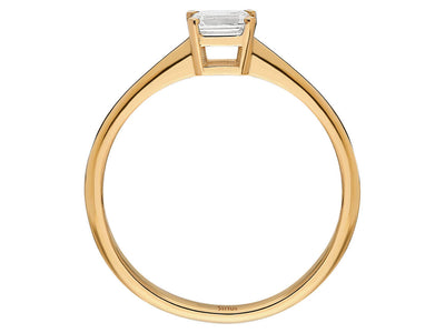 Rose gold ring with emerald-cut diamond