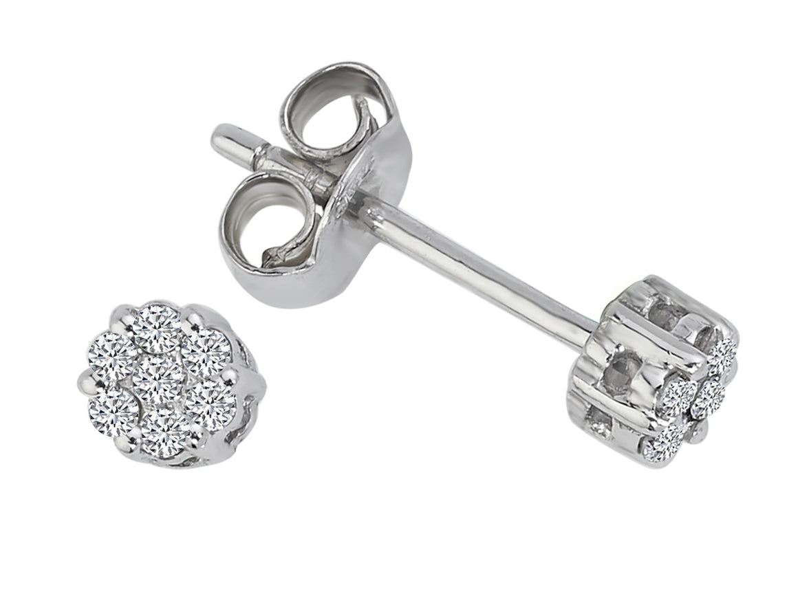 Classic cluster diamond earrings – 0.13 ct – 8K white gold