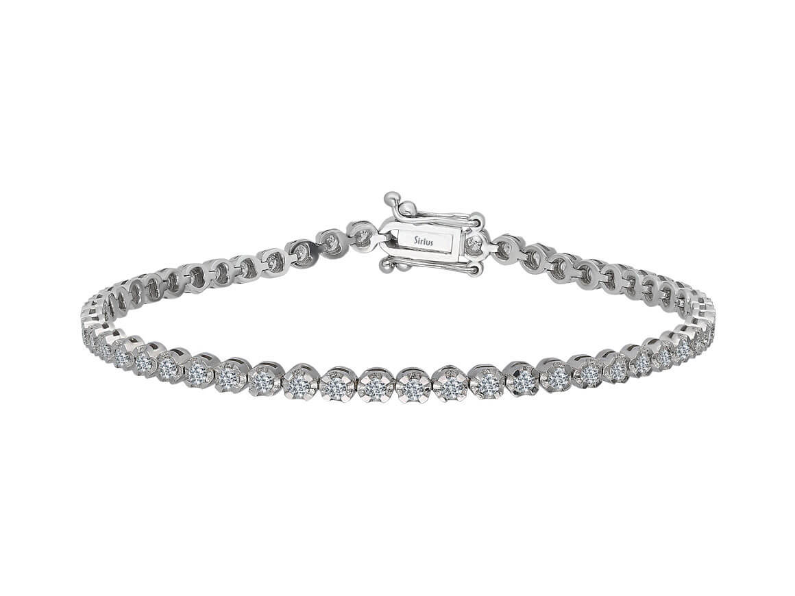 Luxurious tennis bracelet with 53 lab-grown diamonds in 14K white gold