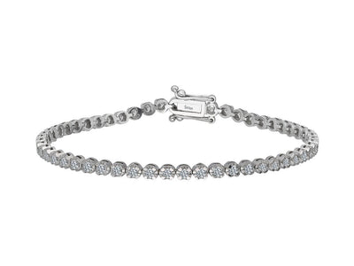 Luxurious tennis bracelet with 53 lab-grown diamonds in 14K white gold