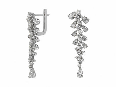 Luxurious drop earrings with 72 lab diamonds in 585 white gold