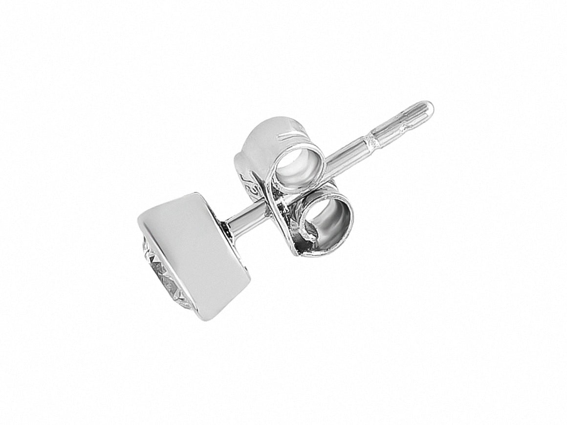 Exclusive solitaire stud earring with diamond in white gold
