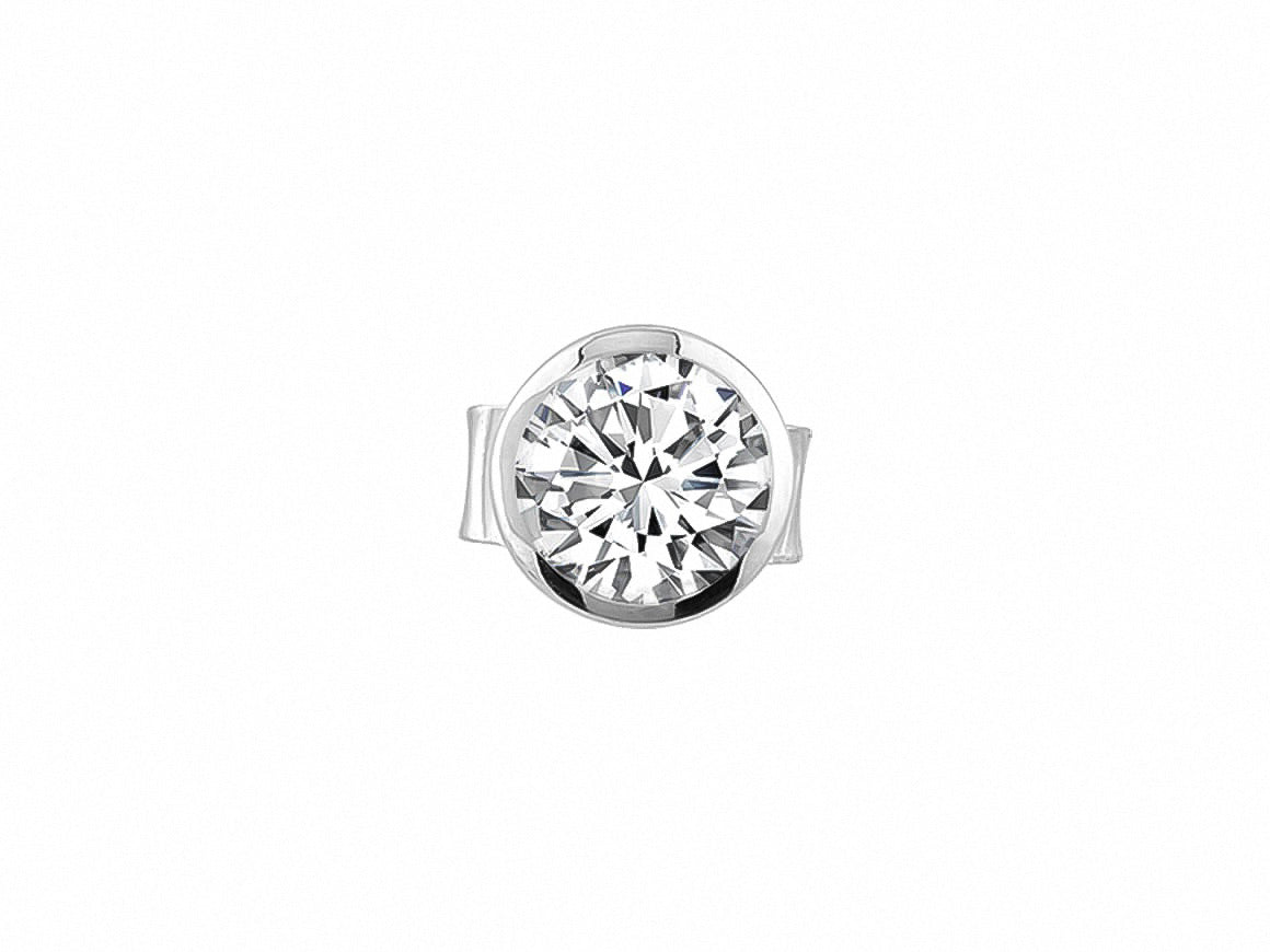 Exclusive solitaire stud earring with diamond in white gold