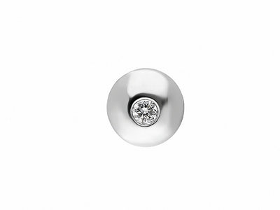 Minimalist stud earring with lab diamond in 333 white gold