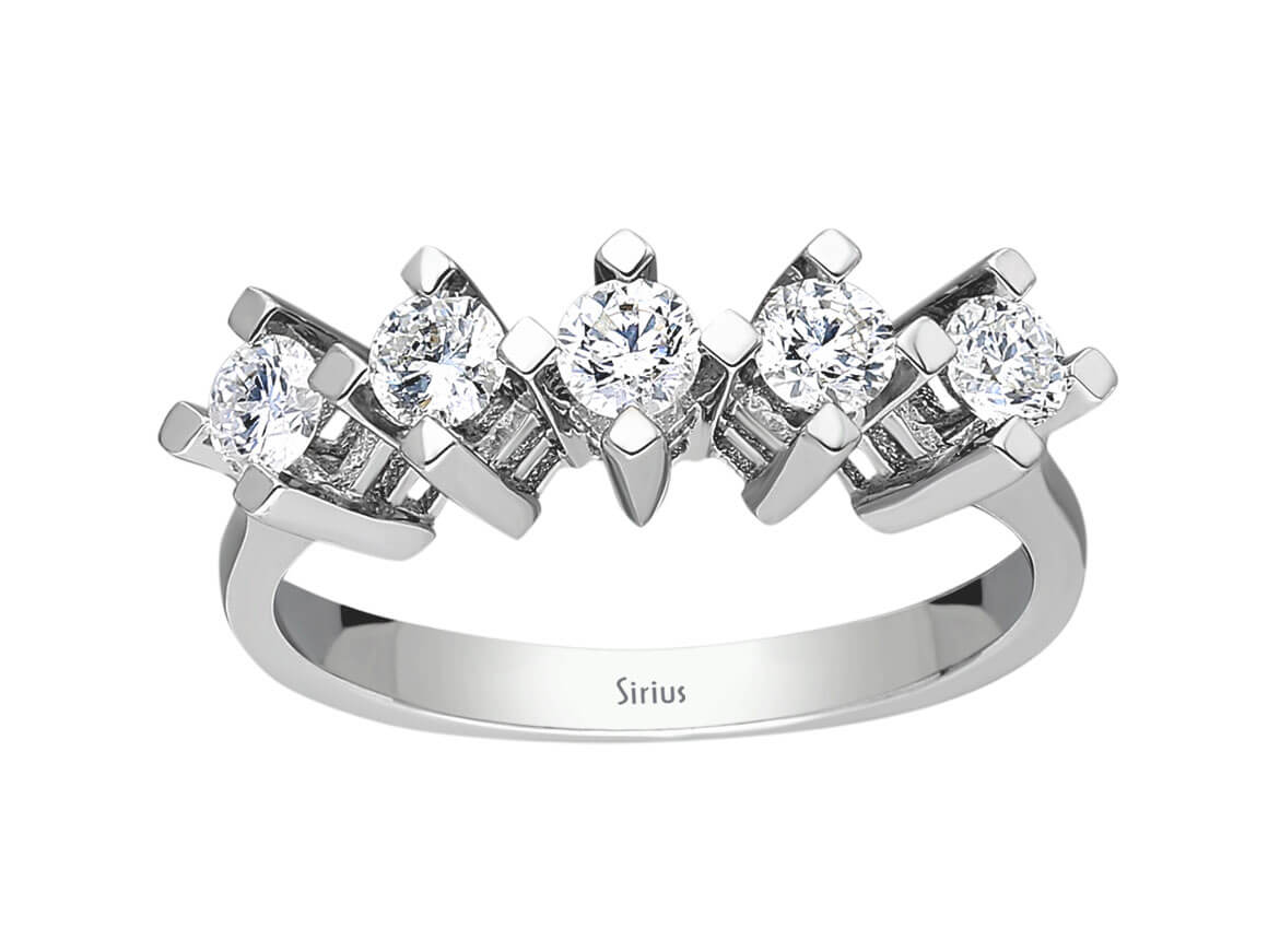 Modern 5-stone white gold ring with 0.58 carats of lab-grown diamonds in 14-karat gold – high-quality Jewelry from Rosy Lab Diamonds