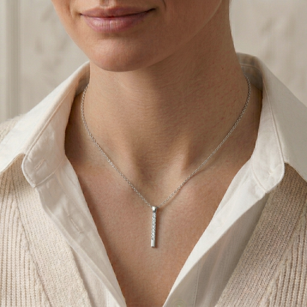 Anhänger I mit 3 Diamanten - 9K Weissgold - hochwertiger Schmuck von Rosy Lab Diamonds