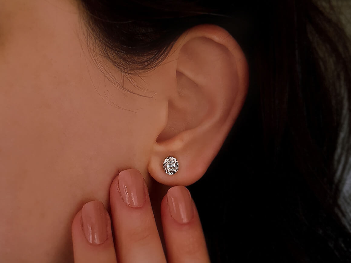 Baguette Diamond Stud Earrings with Brilliant-Cut Diamonds in 14K White Gold – high-quality Jewelry by Rosy Lab Diamonds