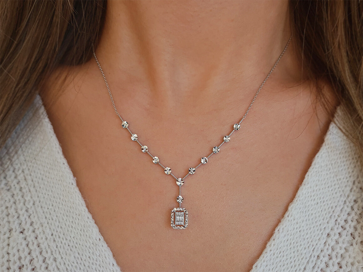 Baguette-Diamant Y-Collier aus 8K Gold - Strahleneffekt & Brillanz - hochwertiger Schmuck von Rosy Lab Diamonds