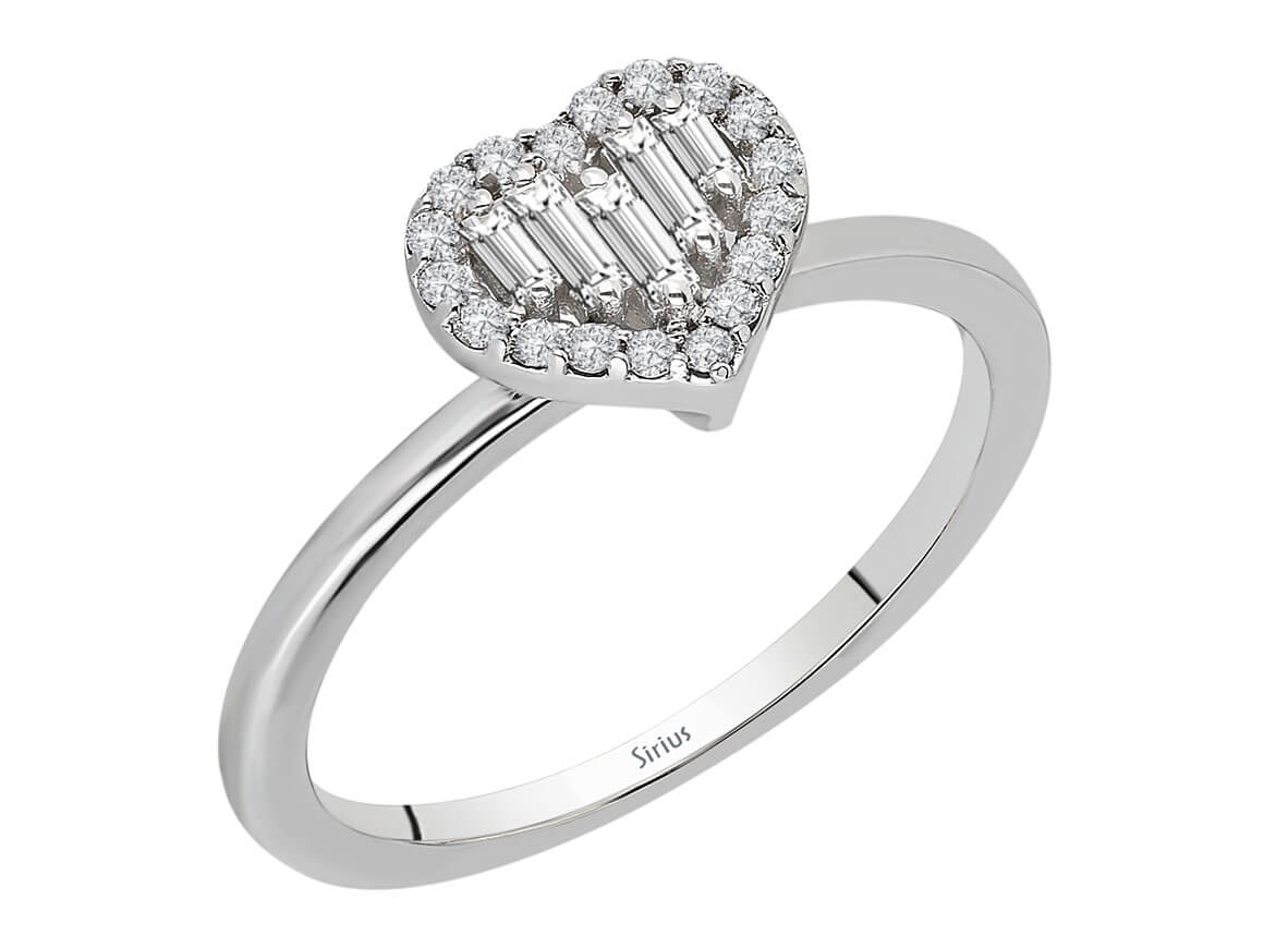 Eleganter 14K Weißgold Herz-Ring mit 5 Baguette-Diamanten und 18 Runddiamanten – 2,04 Karat