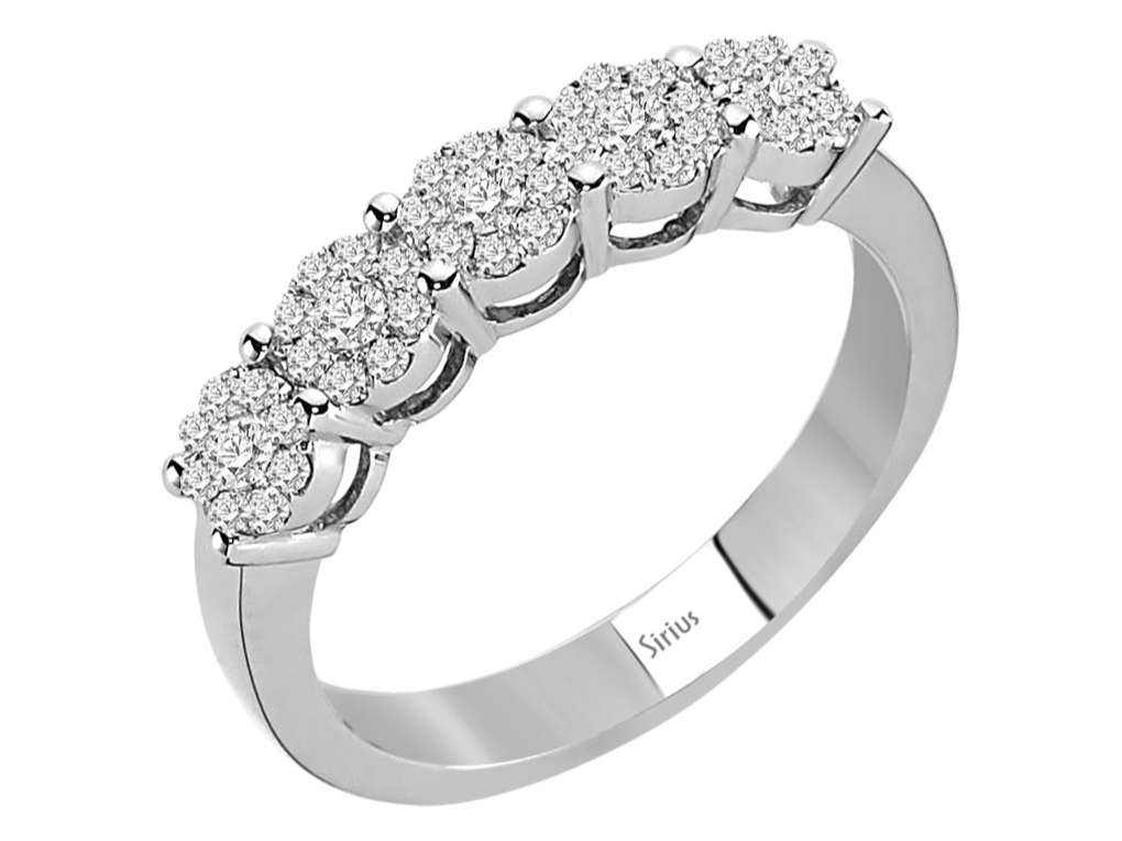 Bague diamantée à cluster avec cinq diamants de laboratoire remarquables – Or Blanc 8K – Bijoux haut de gamme de Rosy Lab Diamonds