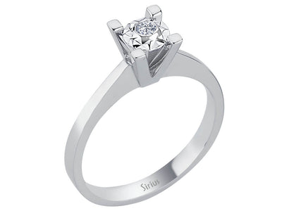 Simple white gold solitaire ring with sparkling diamond
