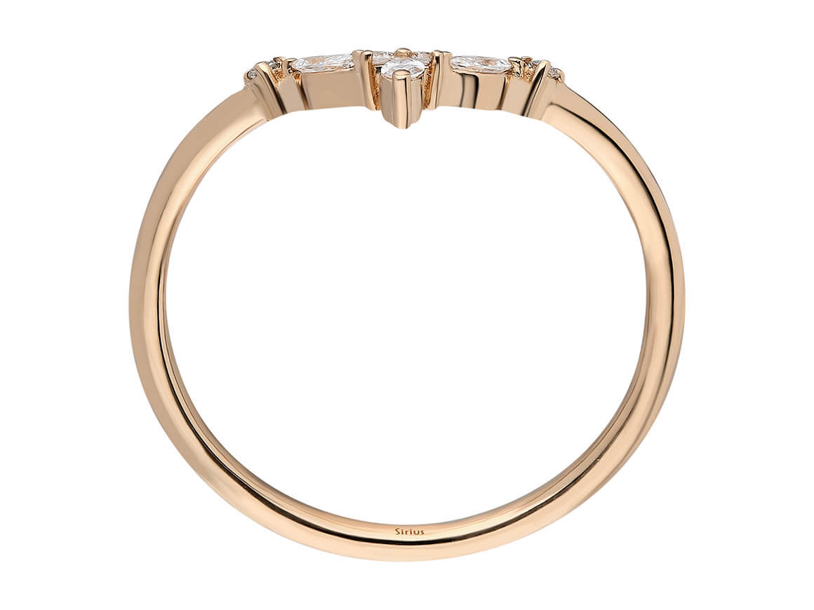 Eleganter 14K Roségold Ring mit 3 Markiz-Diamanten und 4 Runddiamanten – 1,40 Karat