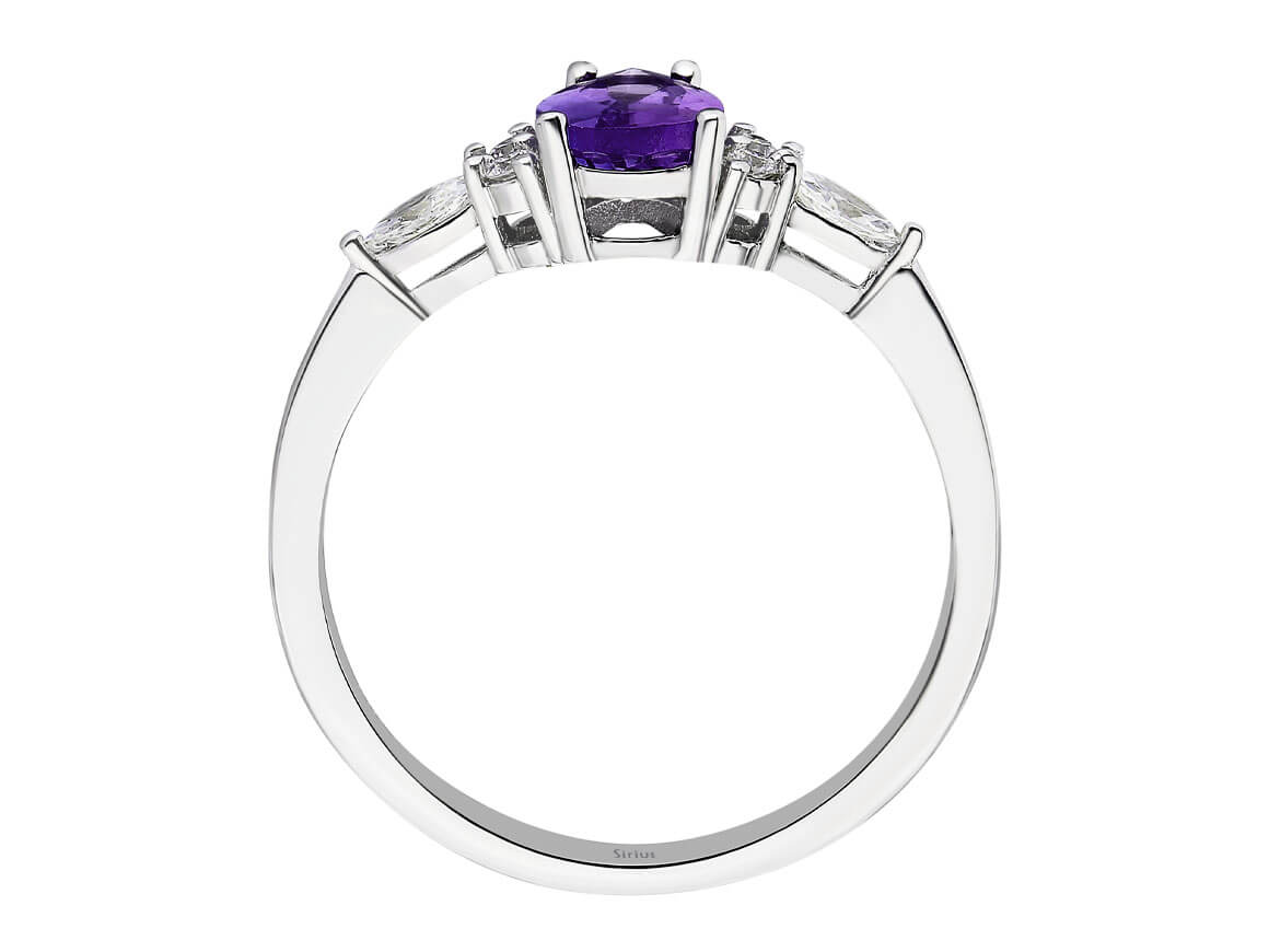 Modern ring with lab-grown diamonds and teardrop-shaped tanzanite