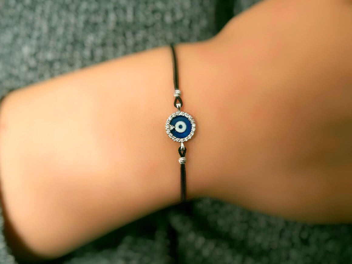 Verstellbares Nazar-Armband mit Emaille und 20 Diamanten aus 14K Weißgold